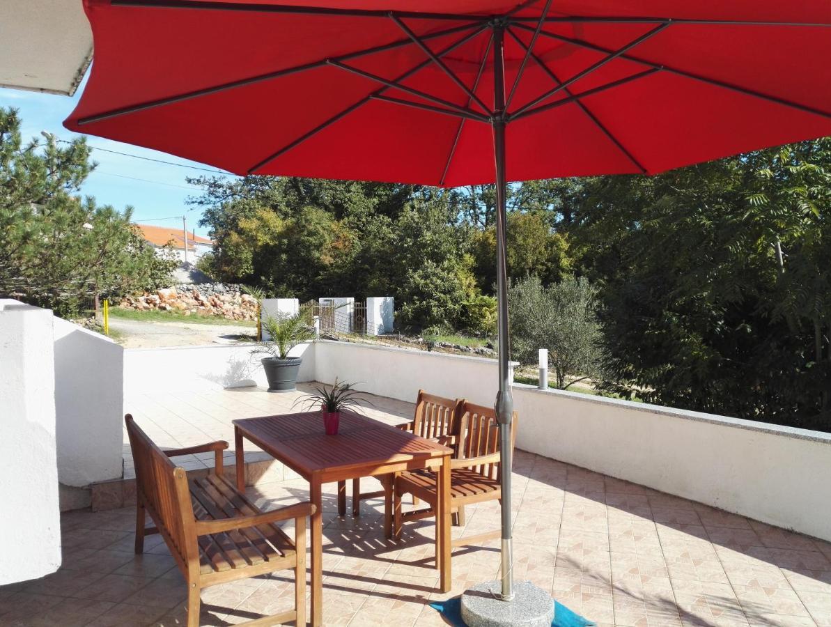Risika Apartmani Bagian luar foto
